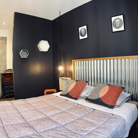 Appartements Entre Provence Et Camargue Tarascon Exterior photo